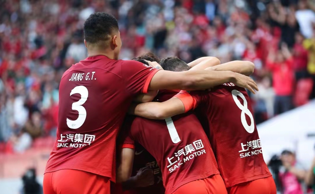 星空体育官网集结日突围战来临，上海海港围绕葡超内部沟通，态度坚定，临场指挥获称赞的简单介绍