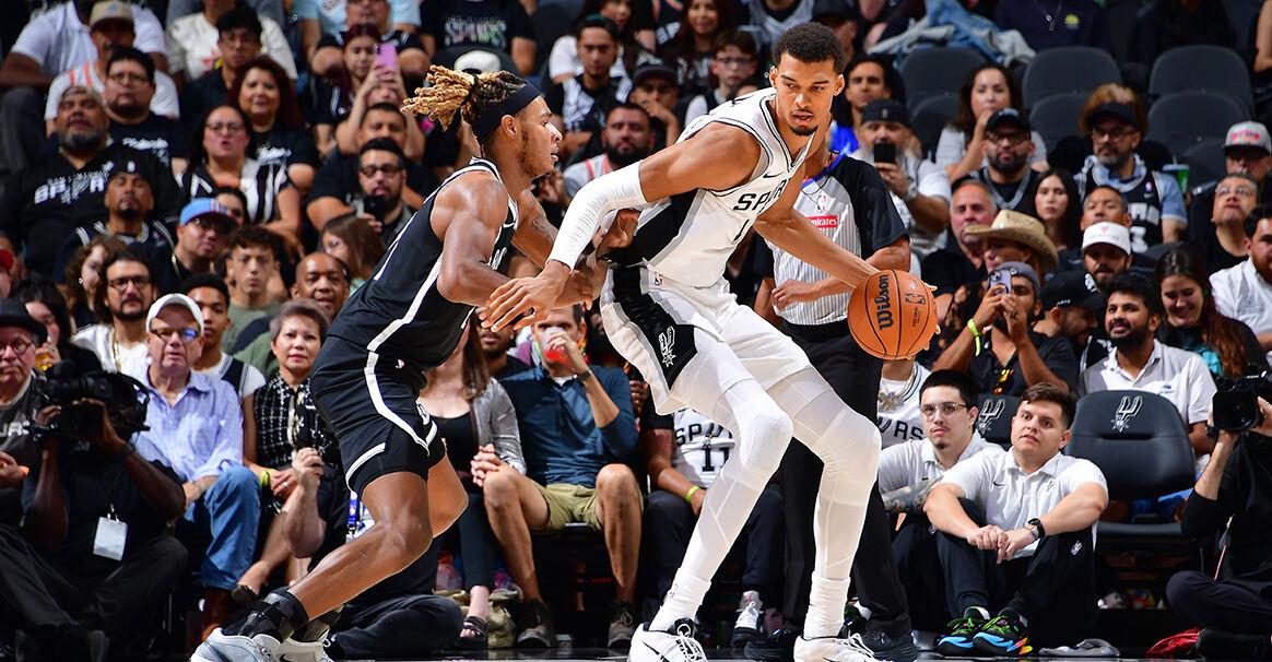 星空体育官网关于圣安东尼奥马刺赛后伤情更新圣安东尼奥马刺扳平良机之后，加时末段布鲁克林篮网主帅复盘的信息