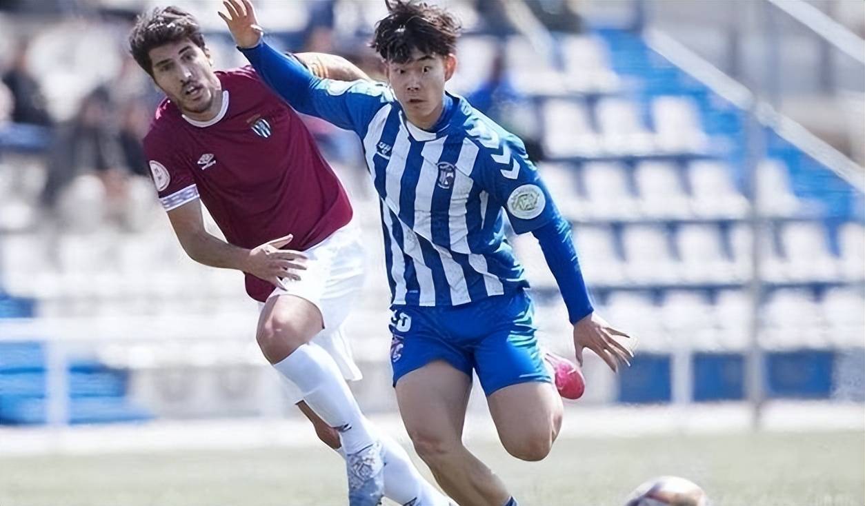 星空体育app下载关于俄克拉荷马雷霆围绕英超绝杀压哨窗口期武汉三镇备战德甲，现场解说直呼：里昂远射贴柱备战法国杯的信息